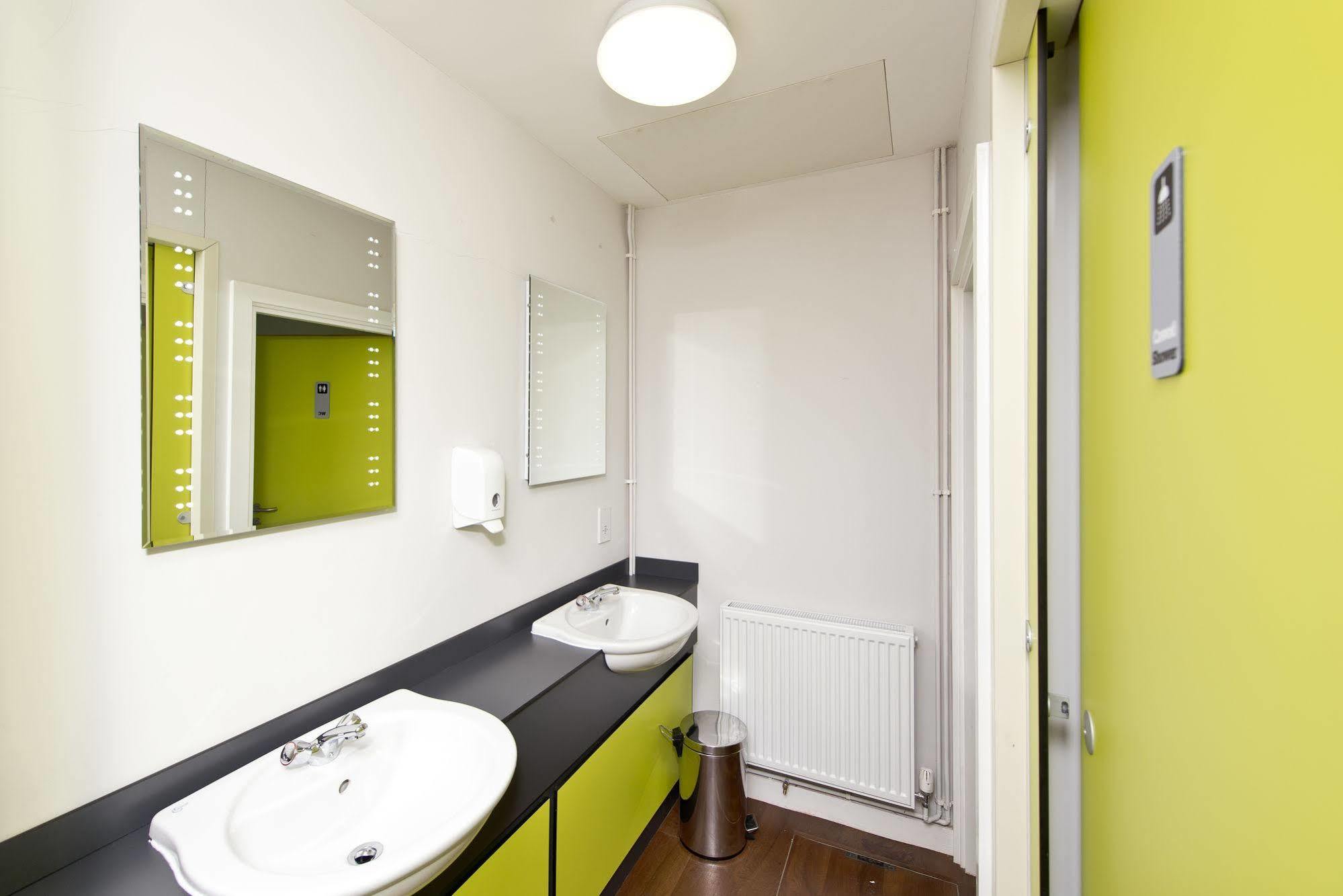 Hostel Yha Manorbier Tenby Exteriér fotografie