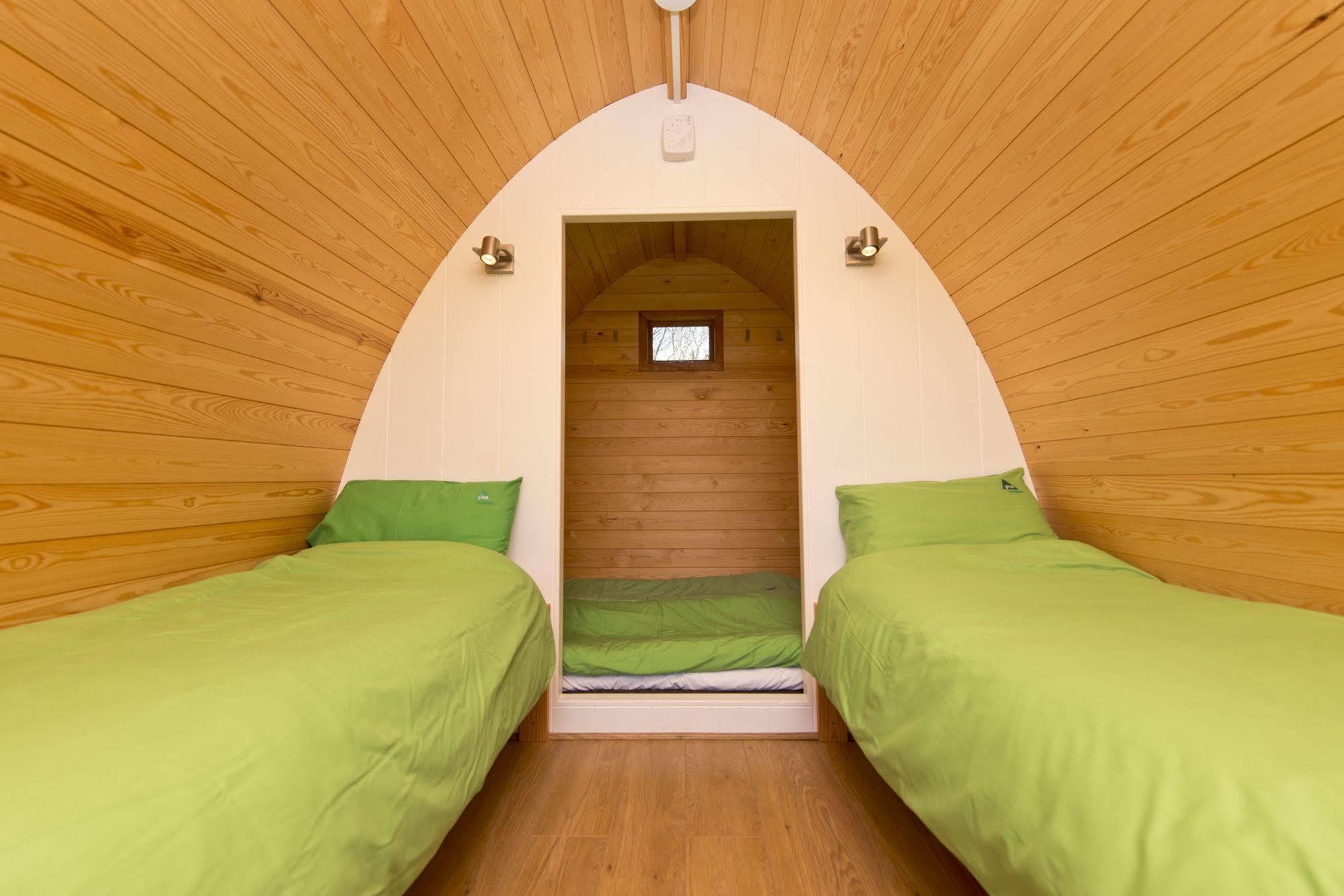 Hostel Yha Manorbier Tenby Exteriér fotografie