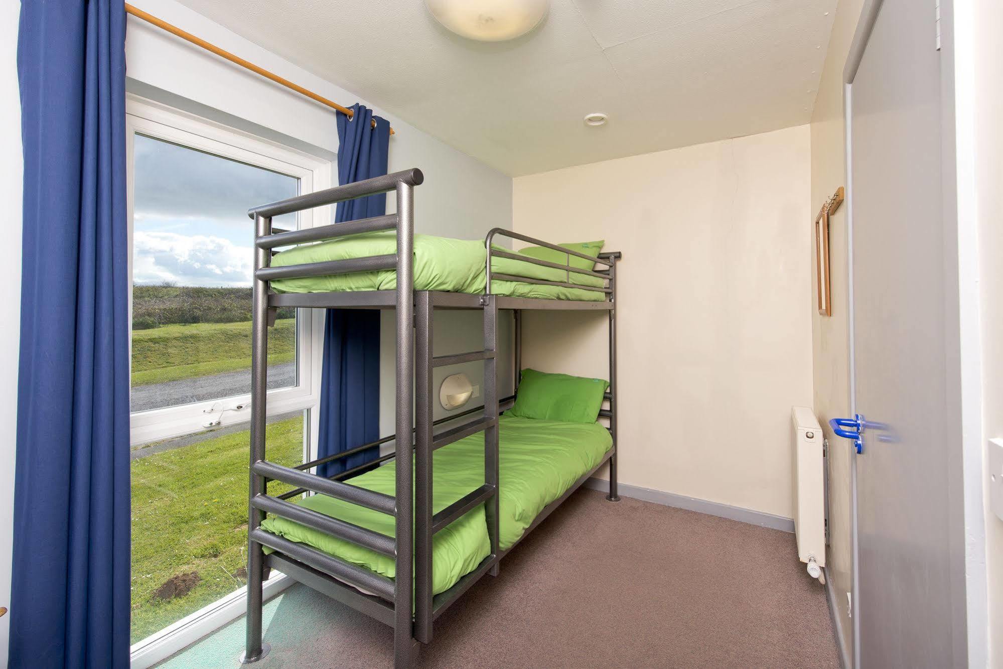 Hostel Yha Manorbier Tenby Exteriér fotografie
